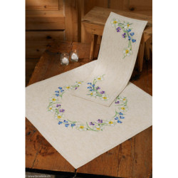 Permin, kit chemin de table fleurs de printemps (PE63-8822)